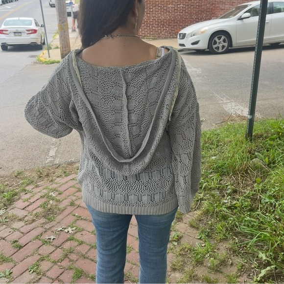 POL new Crochet grey Knit Women's Sweater sz M L $58 - Picture 5 of 5